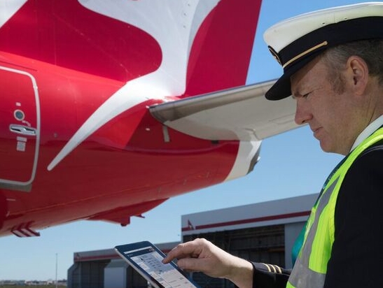 Qantas pilots and GE Aviation develop new flight data app Qantas pilots and GE Aviation develop new flight data app