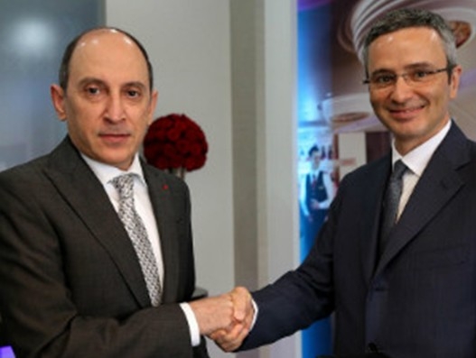 Qatar Airways buys 49% stake in Italy’s Meridiana Qatar Airways buys 49% stake in Italy’s Meridiana