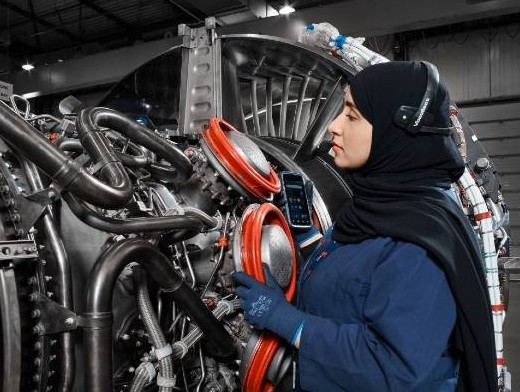 Sanad signs one billion dirham agreement with Pratt & Whitney, IAE Sanad signs one billion dirham agreement with Pratt & Whitney, IAE