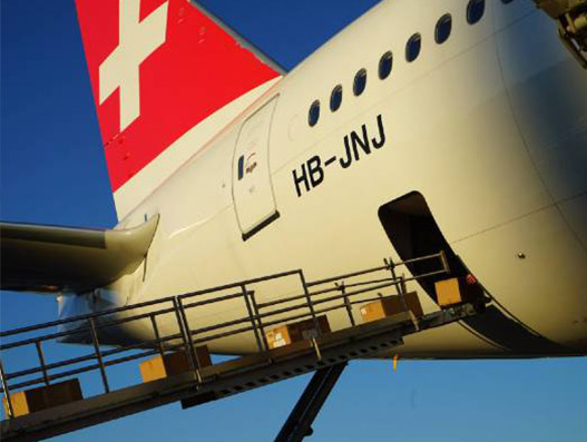 Swiss WorldCargo begins carrying commercial cargo in cabin
