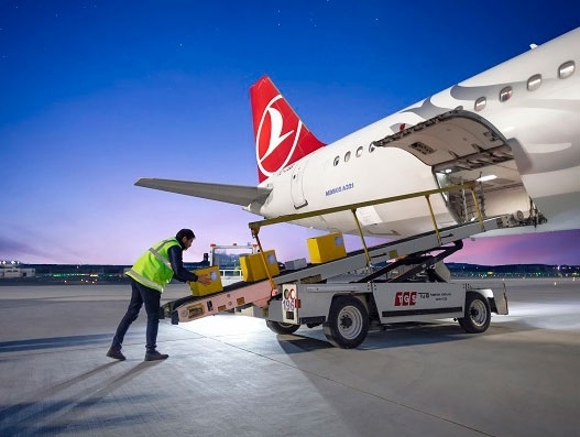 Turkish Cargo flies its first shipment from Istanbul Airport Turkish Cargo flies its first shipment from Istanbul Airport