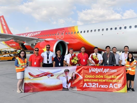 Vietjet takes delivery of two A321s