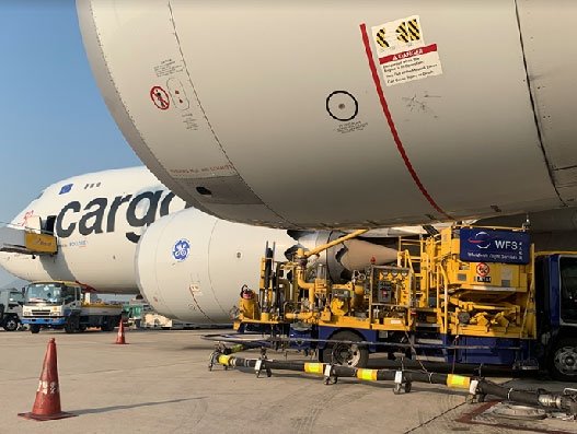 WFS’ Hong Kong team refuels 40 freighters per day WFS’ Hong Kong team refuels 40 freighters per day