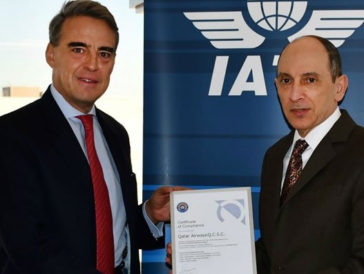  Alexandre de Juniac, director general and CEO of IATA presenting the IEnvA certificate to Qatar Airways group chief executive Akbar Al Baker. Aviation