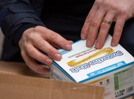Healthcare services at Wallonia received a donation of 100,000 surgical masks from Liège airport and the Chinese embassy.