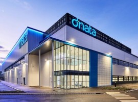 Particularly well-situated for ease of airfield access, dnata's purpose-built on-airport facility includes 125,000 sq ft warehouse space and is capable of processing in excess of 150,000 tonnes of cargo annually.