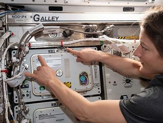 va-Q-tec's VIPs enter NASA's FRIDGE - STAT Times